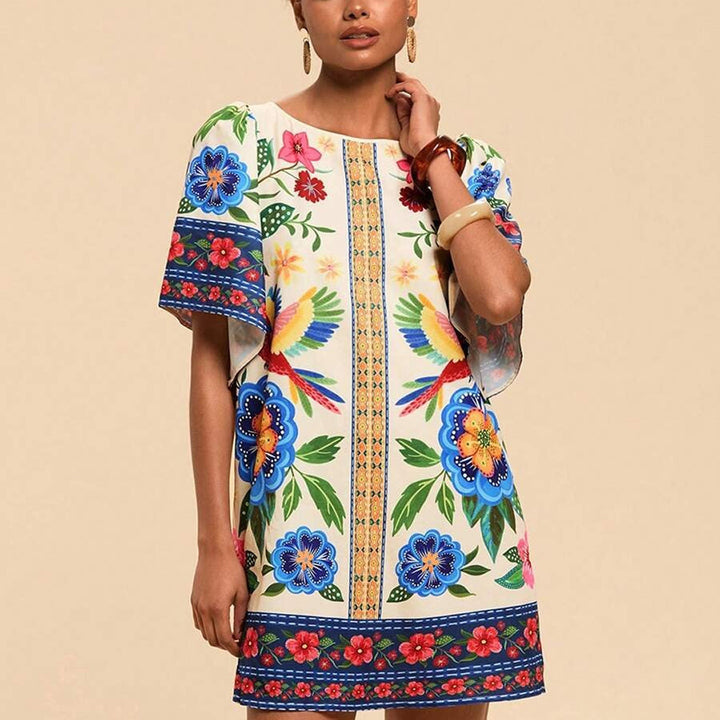 Kurzes Bedrucktes Kleid mit Rundhalsausschnitt | Mini