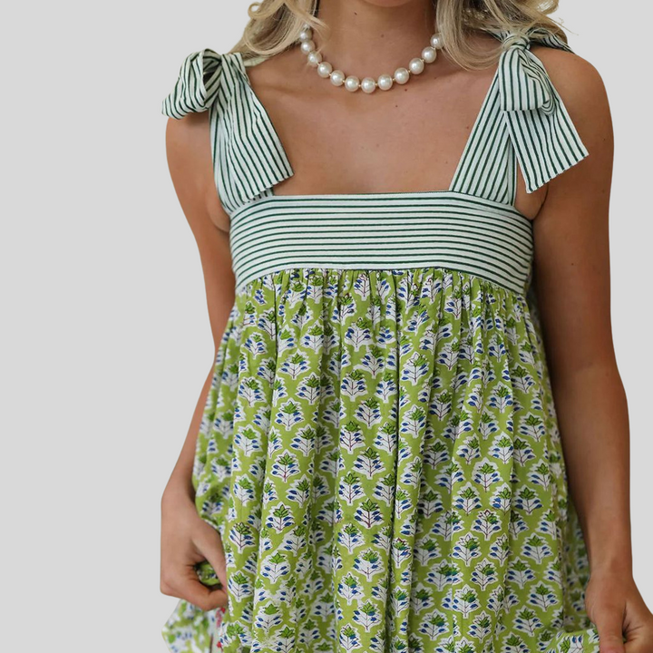 Kurzes Trägerkleid mit Blumenmuster | Mini
