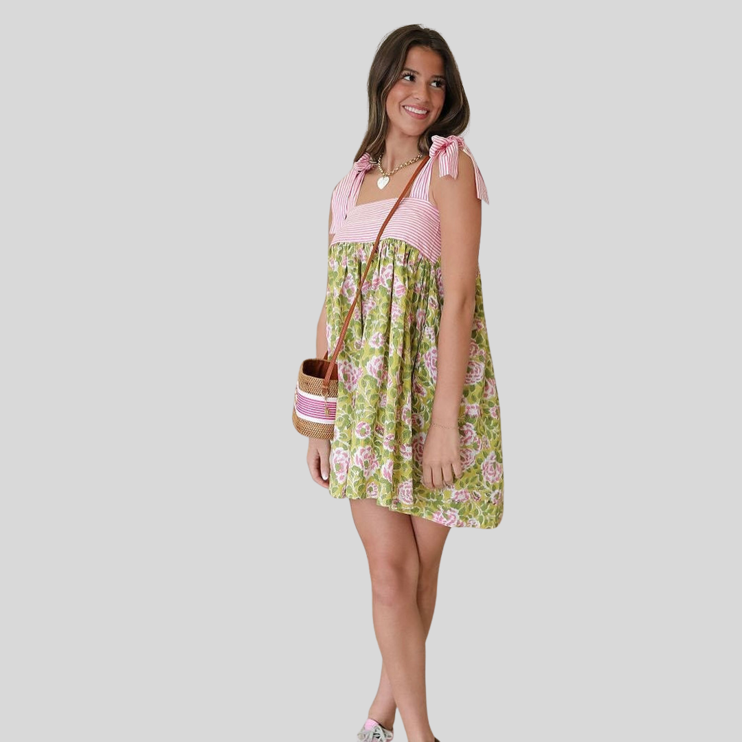 Kurzes Trägerkleid mit Blumenmuster | Mini