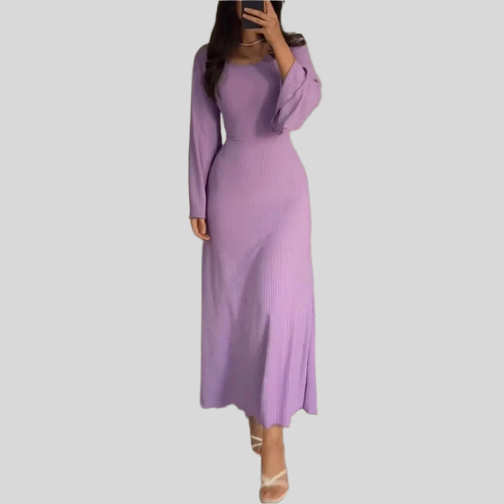 Rippenstrickkleid mit Ausgestellten Ärmeln | Maxi