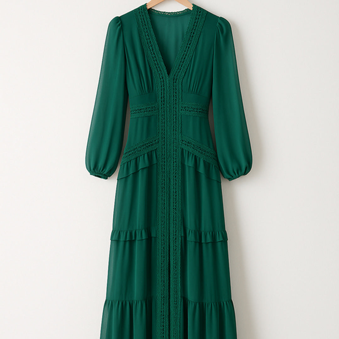 Elegantes Maxikleid mit Rüschen | V-Ausschnitt