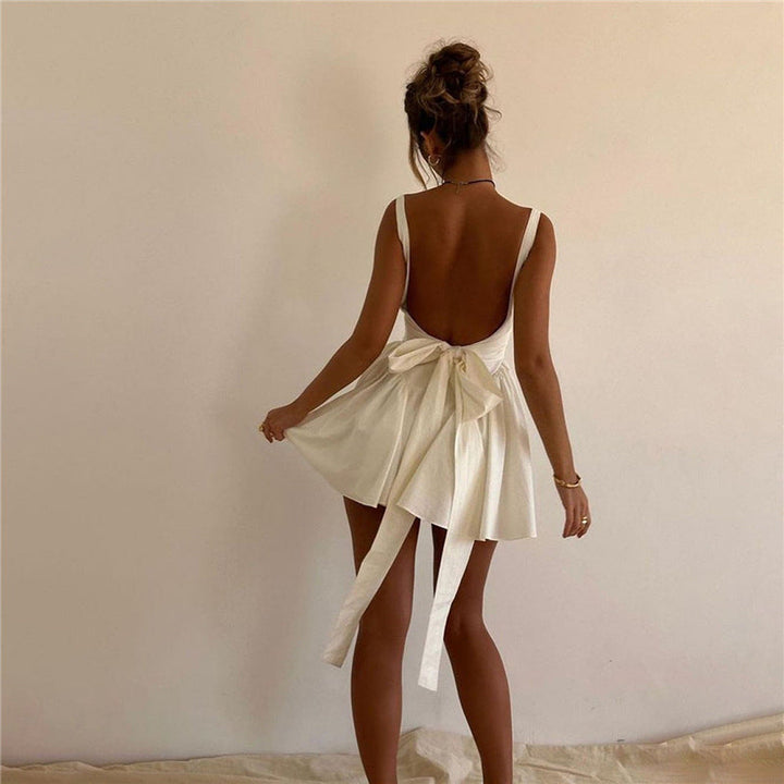 Sommerliches Neckholder-Kleid mit Schleife | Ärmellos