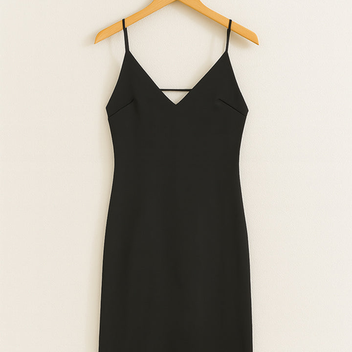 Elegantes Sommerkleid mit V-Ausschnitt | Midi