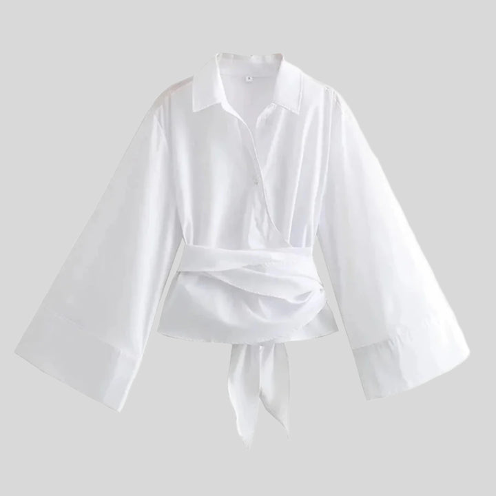 Kimono-Hemd mit Glockenärmeln und Knopfleiste | Breiter Schleifengürtel