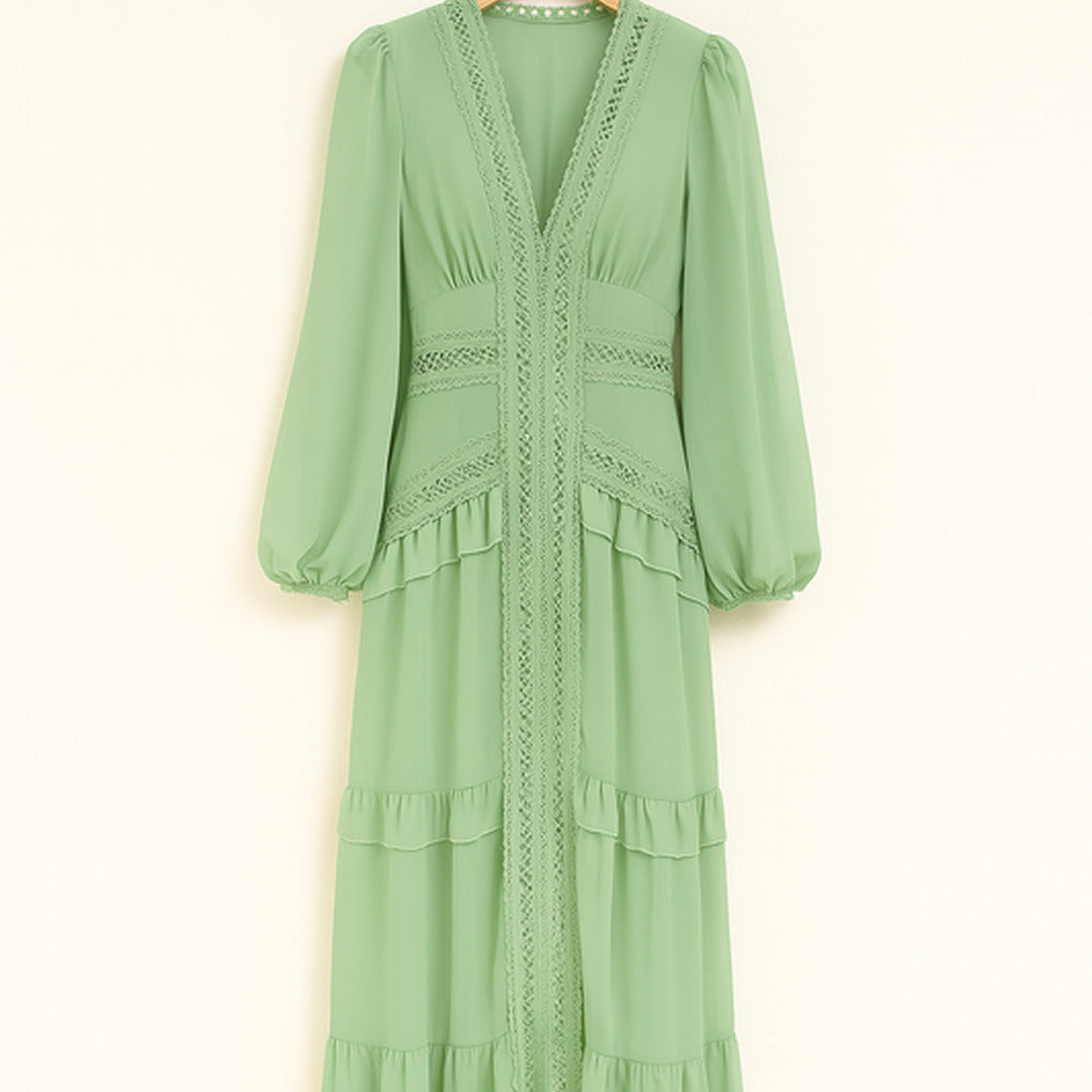 Elegantes Maxikleid mit Rüschen | V-Ausschnitt