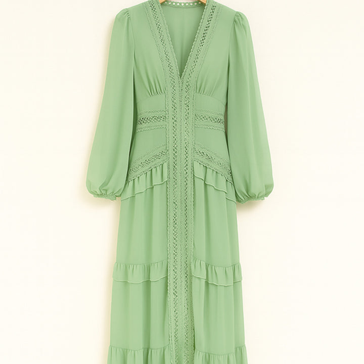 Elegantes Maxikleid mit Rüschen | V-Ausschnitt