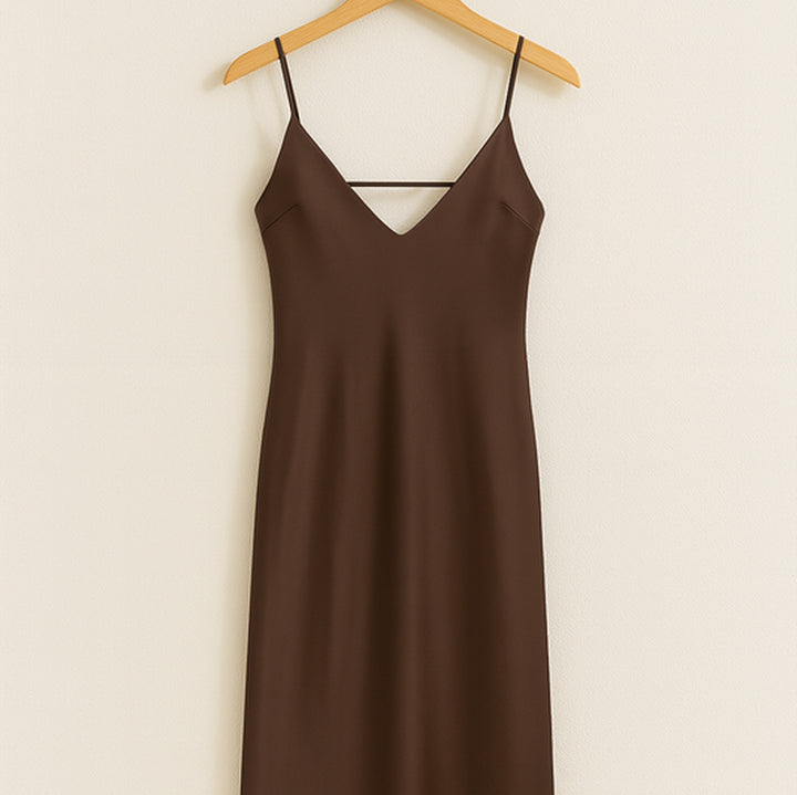 Elegantes Sommerkleid mit V-Ausschnitt | Midi