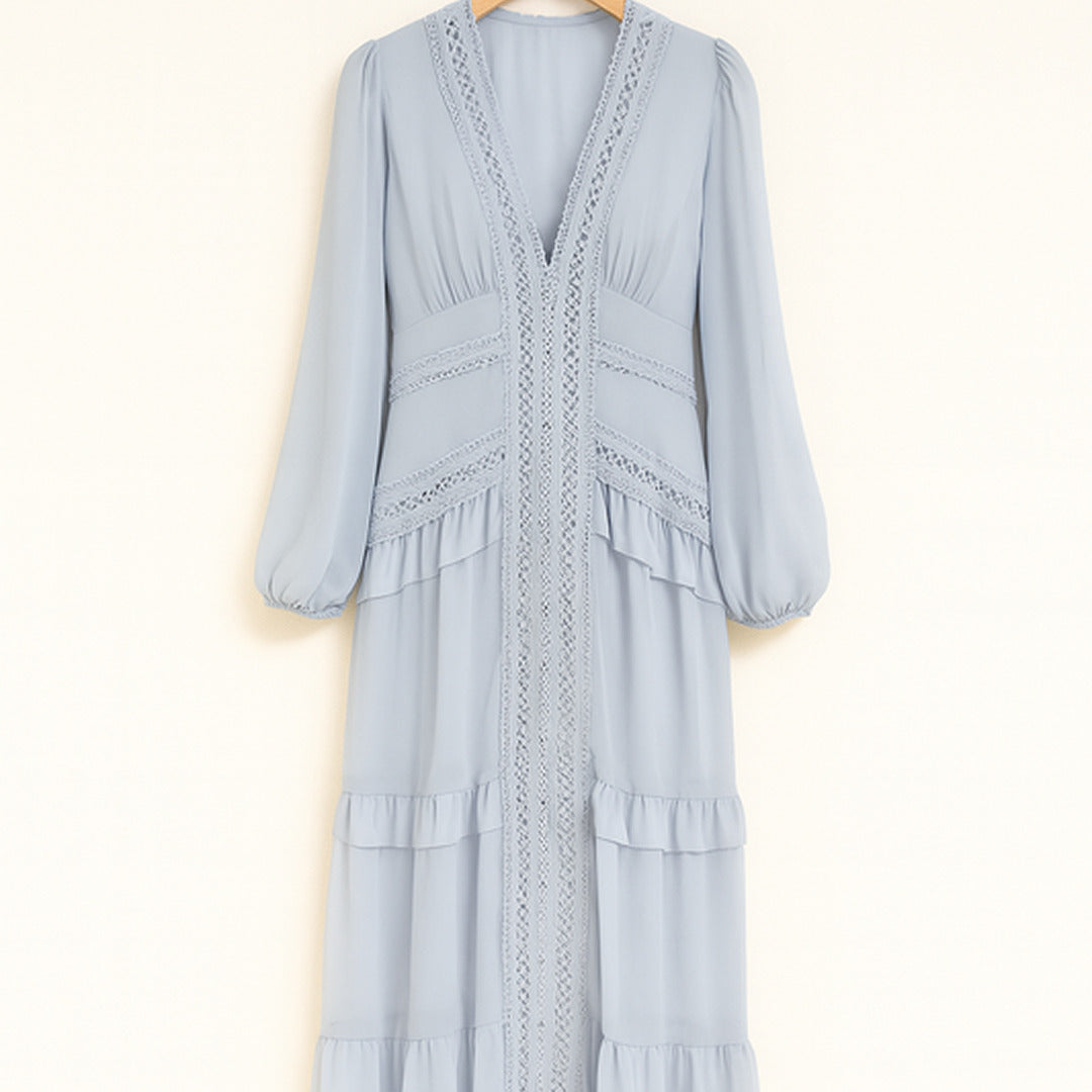 Elegantes Maxikleid mit Rüschen | V-Ausschnitt