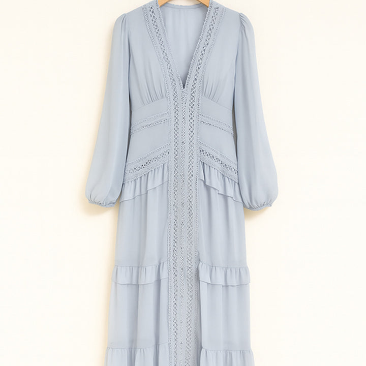 Elegantes Maxikleid mit Rüschen | V-Ausschnitt