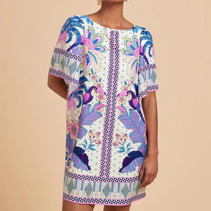 Kurzes Bedrucktes Kleid mit Rundhalsausschnitt | Mini