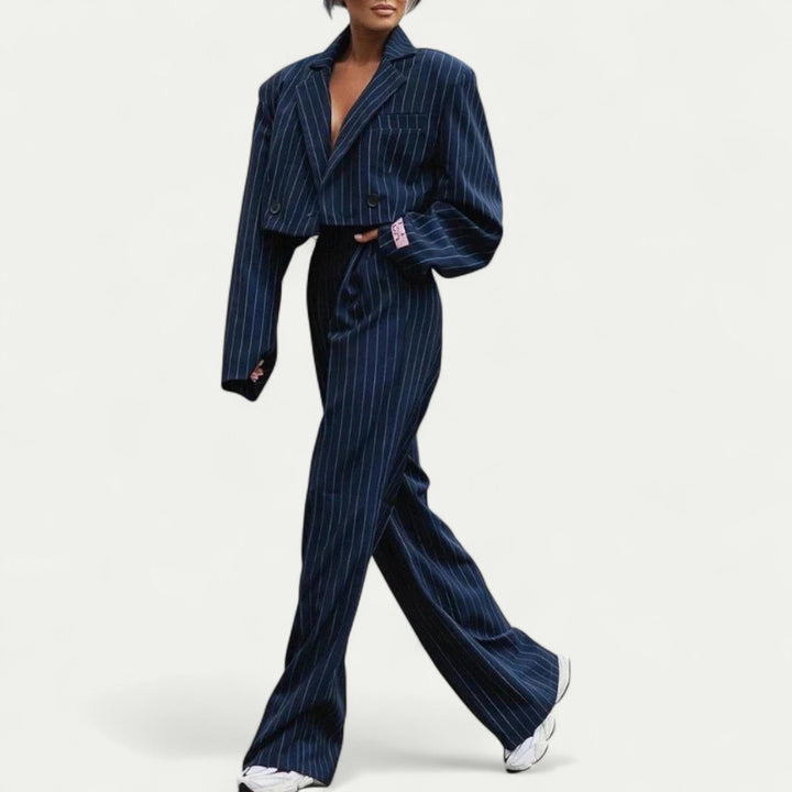 Elegantes Damen Anzugset mit Nadelstreifen