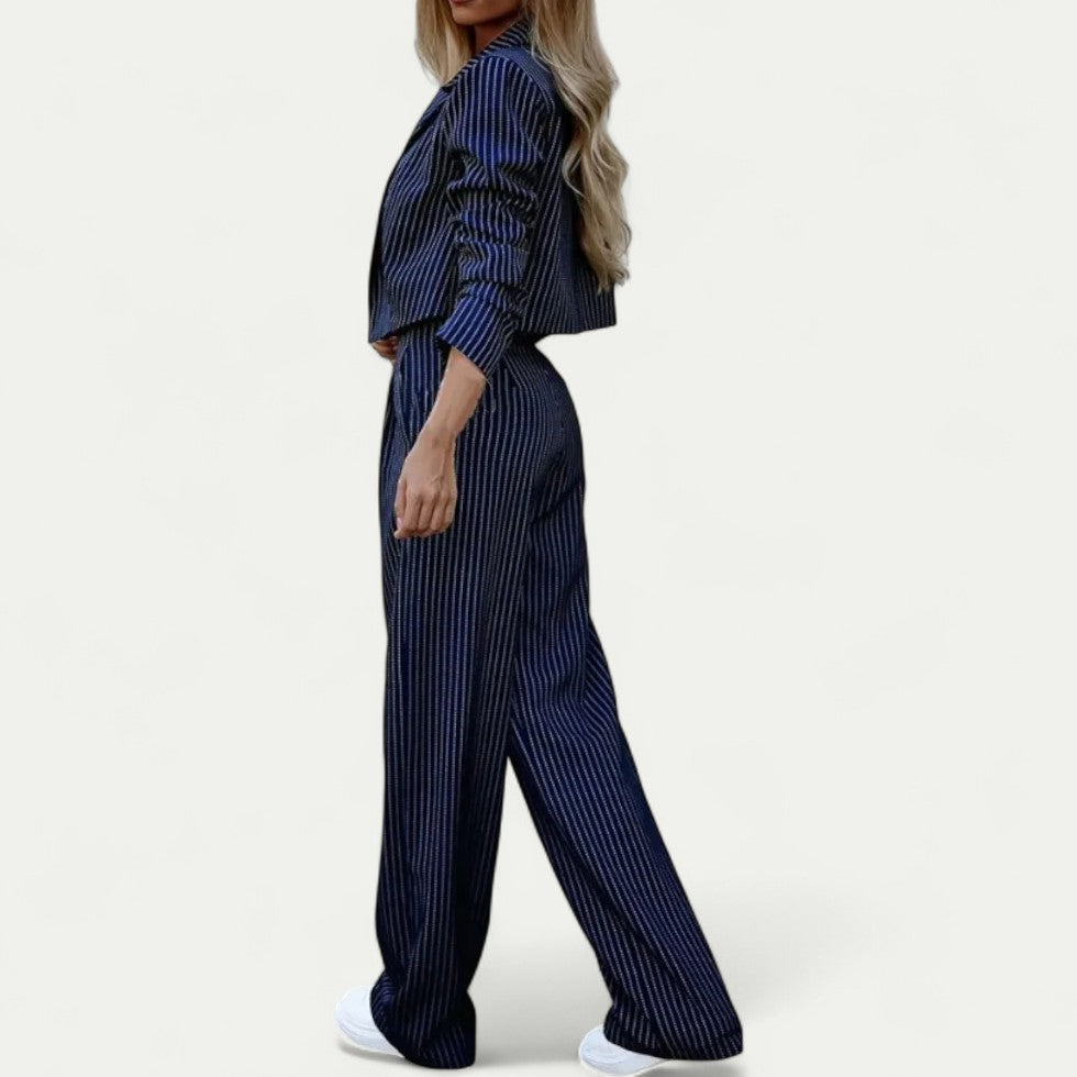 Elegantes Damen Anzugset mit Nadelstreifen