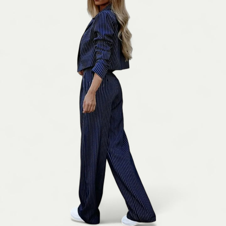 Elegantes Damen Anzugset mit Nadelstreifen