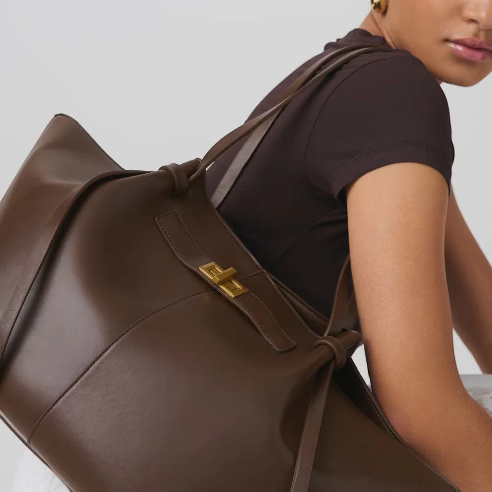 Elegante Große Tragetasche mit Laptopfach und Goldfarbenen Details