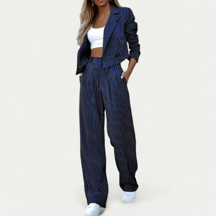 Elegantes Damen Anzugset mit Nadelstreifen